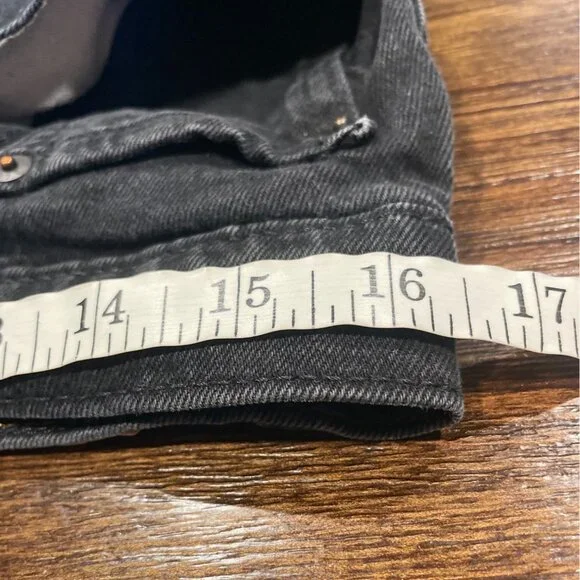 Levi's 445 Men's Sz 32 Black Athletic Fit Jean Short 10"L Denim Stretch Jorts - Picture 7 of 14